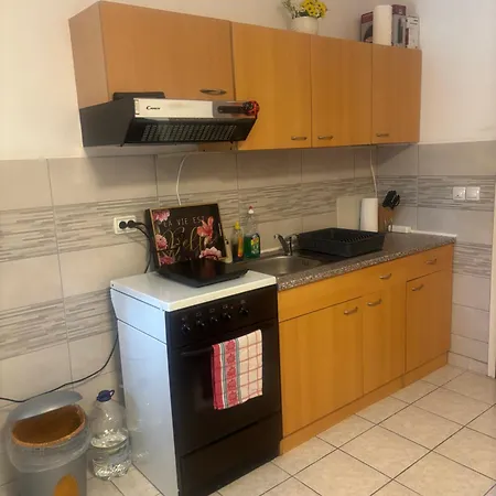 Apartma Virski Raj アパート